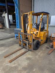 1.5tフォークリフト　1.5t Fork Lift