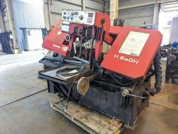 バンドソー　Band Sawing Machine