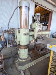ラジアルボール盤　Radial Drilling Machine
