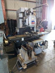 フライス盤　Milling Machine
