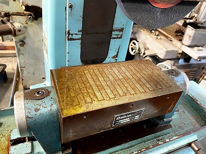 平面研削盤　Surface grinding machine