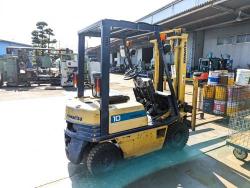 1t　フォークリフト　1TON Fork Lift