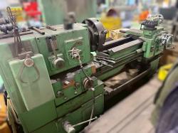 旋盤　Lathe