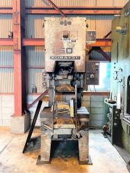 60t プレス　60t Press Machine