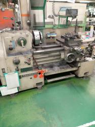 旋盤　Lathe