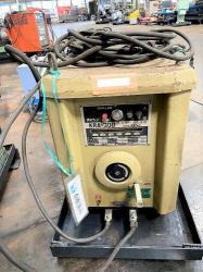 溶接機　Welding Machine