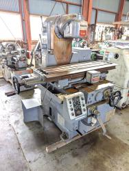 フライス盤　Milling Machine