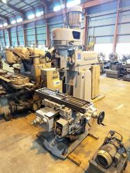 フライス盤　Milling Machine