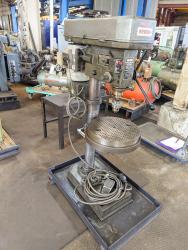 タッピングボール盤　Tapping Drilling Machine