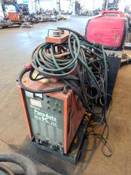 半自動溶接機　Welding Machine