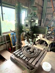 ラジアルボール盤　Radial Drilling Machine