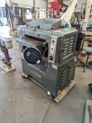 自動かんな盤　Woodworking Machine