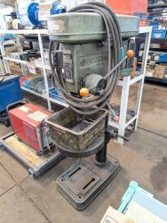 タッピングボール盤　Tapping Drilling Machine