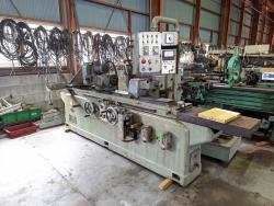 円筒研削盤　Cylindrical Grinder