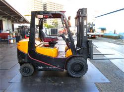 3t フォークリフト　3 TON Fork Lift