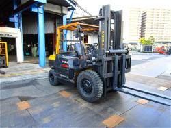 4t　フォークリフトリフト　4TON　Fork Lift