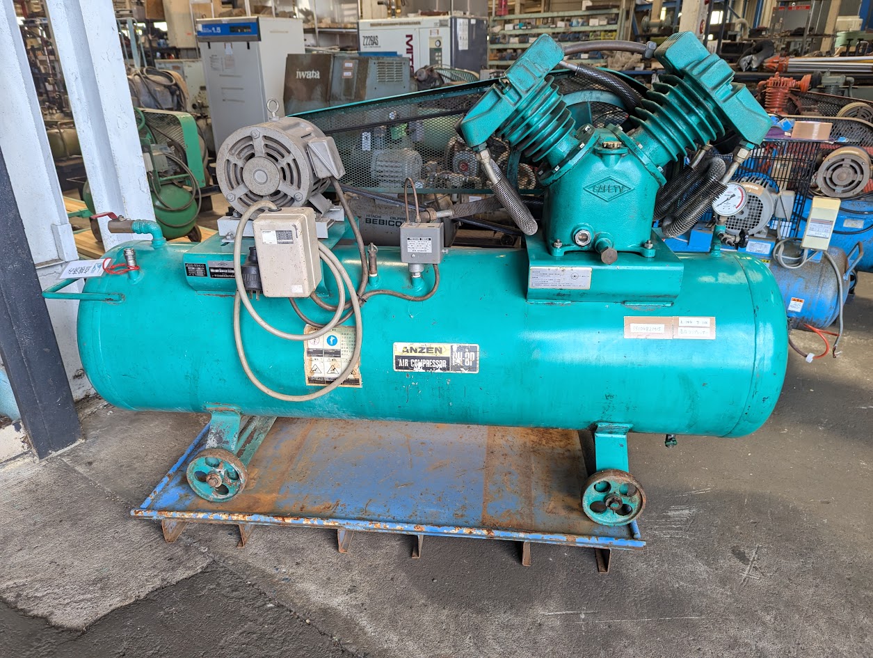 ～入荷情報～　高圧コンプレッサー